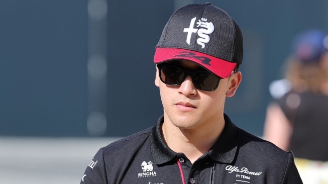 Seri Kandang, Zhou Guanyu Super Antusias Nantikan F1 Musim 2024 di dalam tempat China