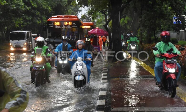 Waspadai hujan disertai angin kencang landa berbagai wilayah Ibukota Nusantara